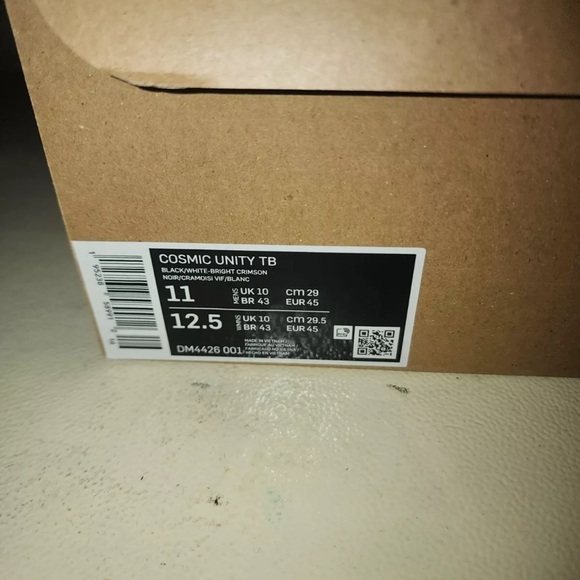Size 11 - Nike Cosmic Unity TB Black White - Picture 4 of 6